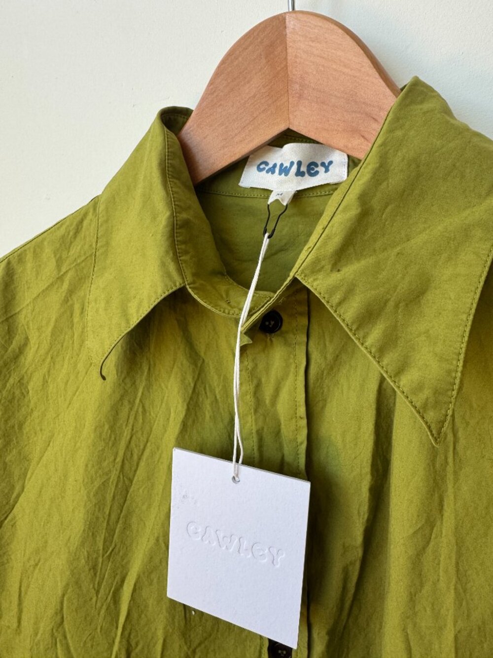 Cawley June Shirt – Kiwi Green – Size XXS (Fits Women's M)